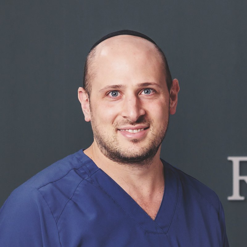 Dr. Eli Jankelovits